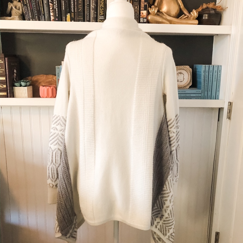 Merona Sweater - Picture 4 of 8